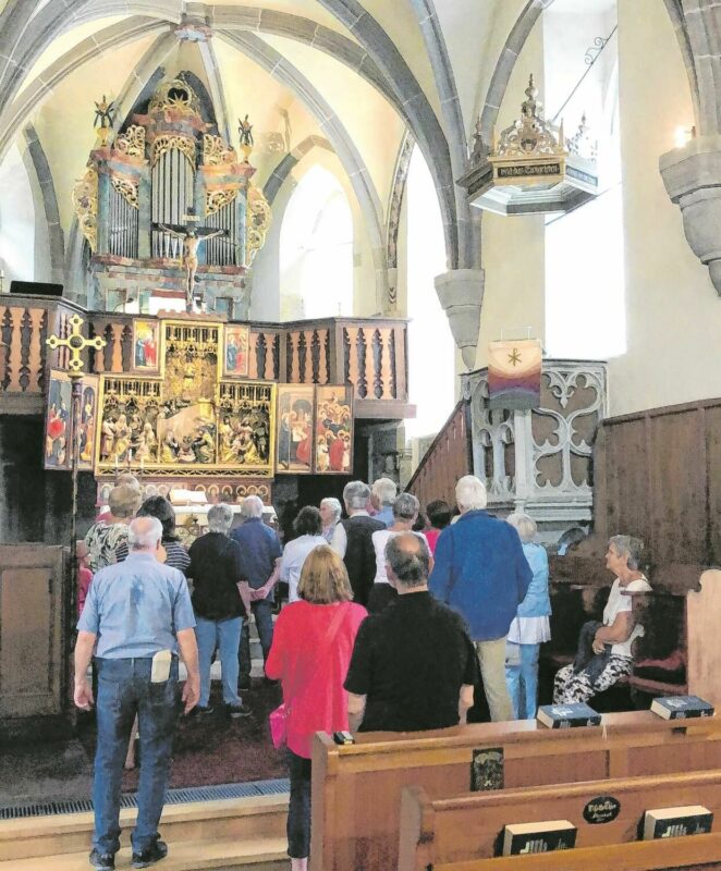 Besucher strömen in Urbanskirche Artikel HT 12.09.2024